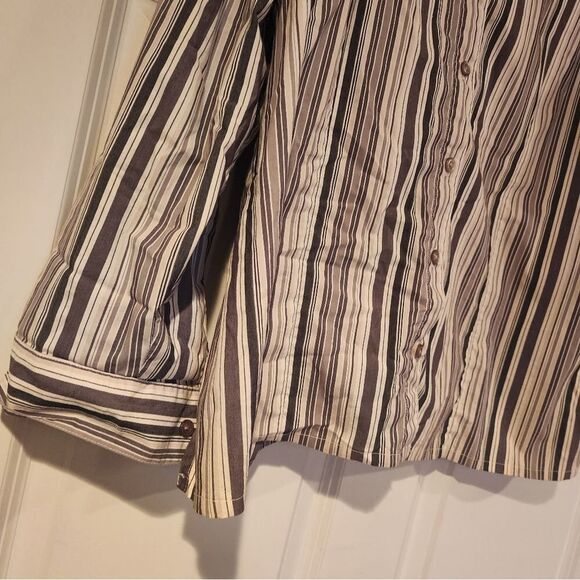 Denim & Co gray and white striped button up shirt 2X - Picture 2 of 4